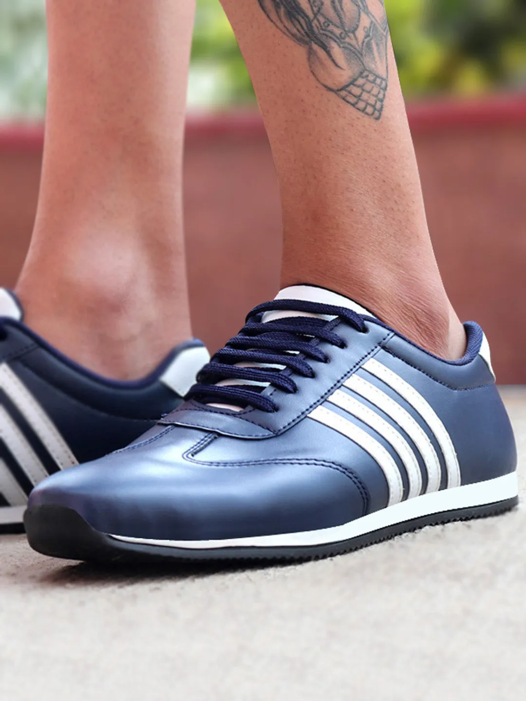 Men Blue Casual Classic Lace Up Sneakers