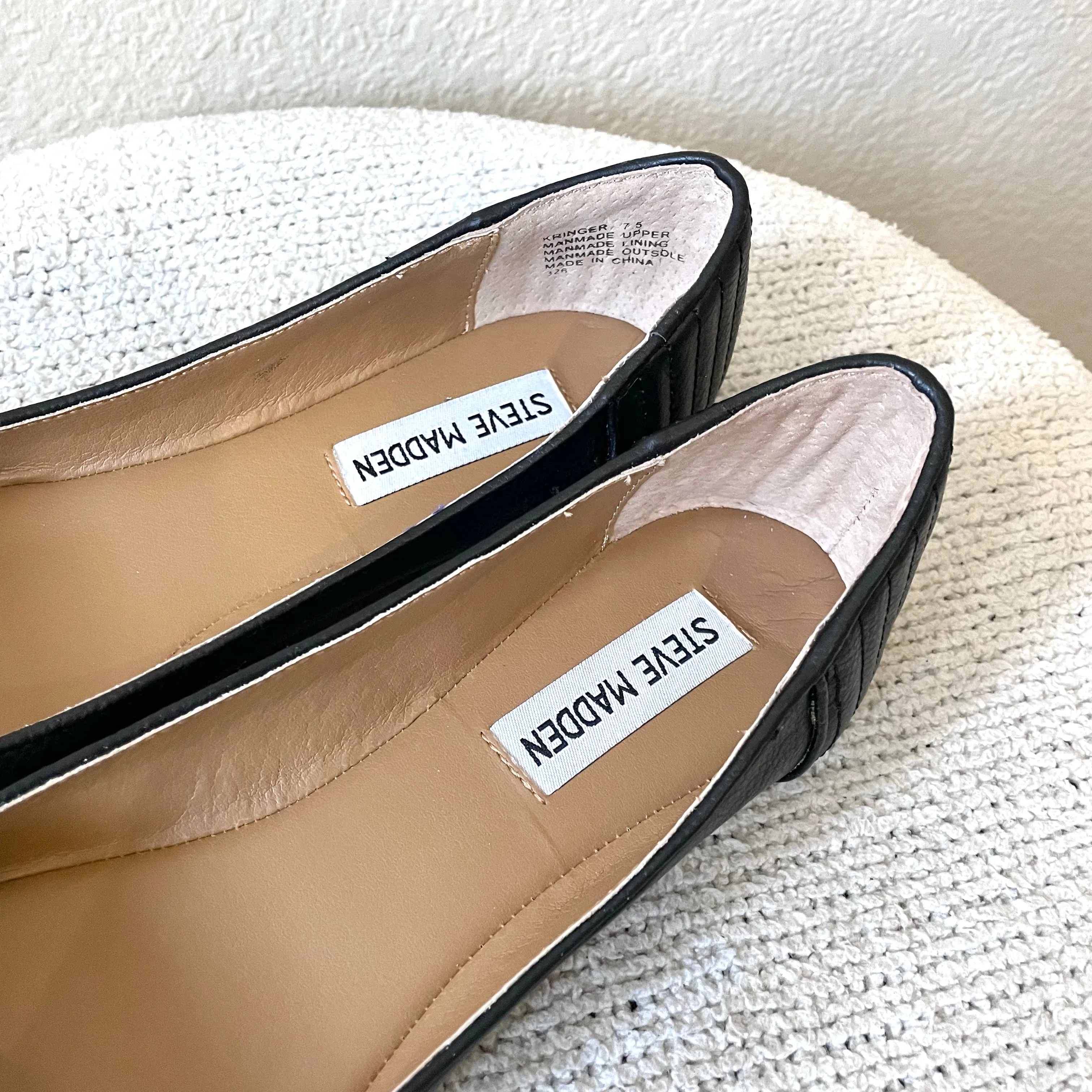 Seam Toe Flats