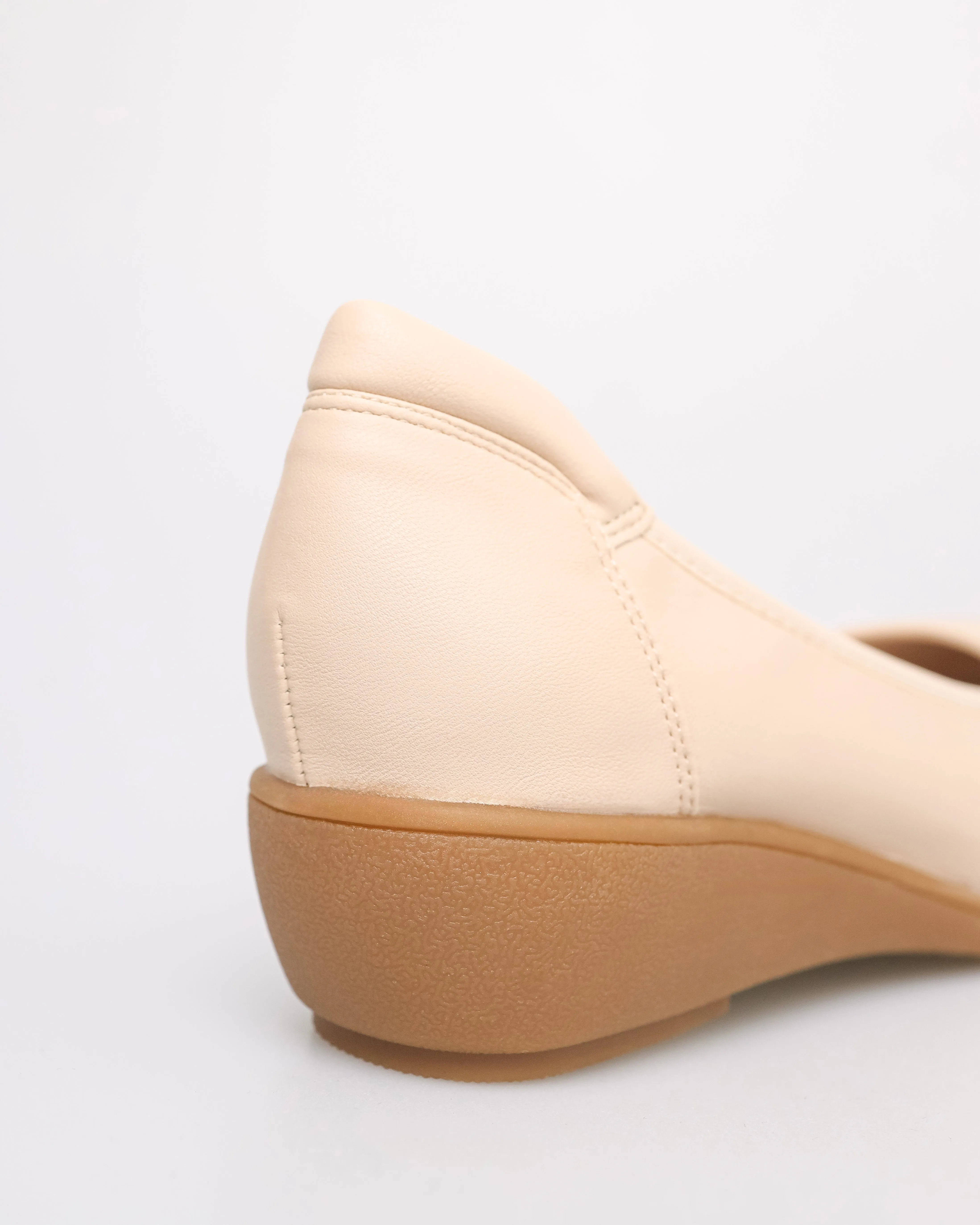 Tomaz YX174 Ladies Formal Wedges (Beige)